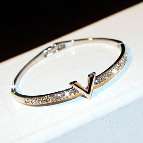 Designer Style Micro Inlaid Zircon Bracelet