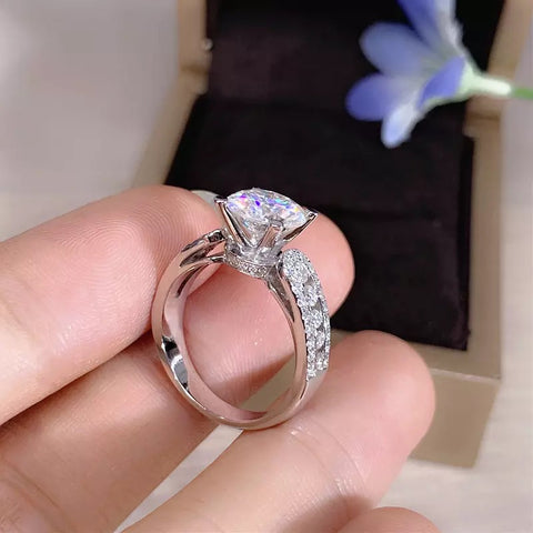 Brilliant Crystal Cubic Zirconia High-quality Silver Color Ring