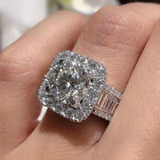Newly-designed High-quality Cubic Zirconia Gorgeous Ring