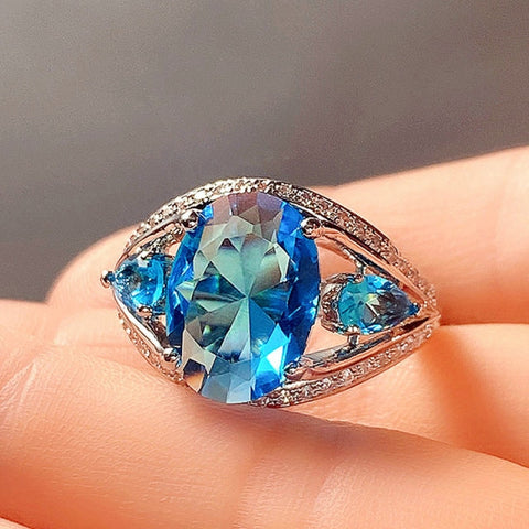 Gorgeous Big Oval Blue CZ  Novel Design Elegant Fashion Ring